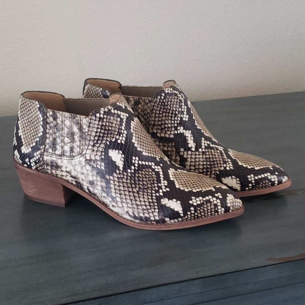 Madewell Sonia Low Chelsea Boot